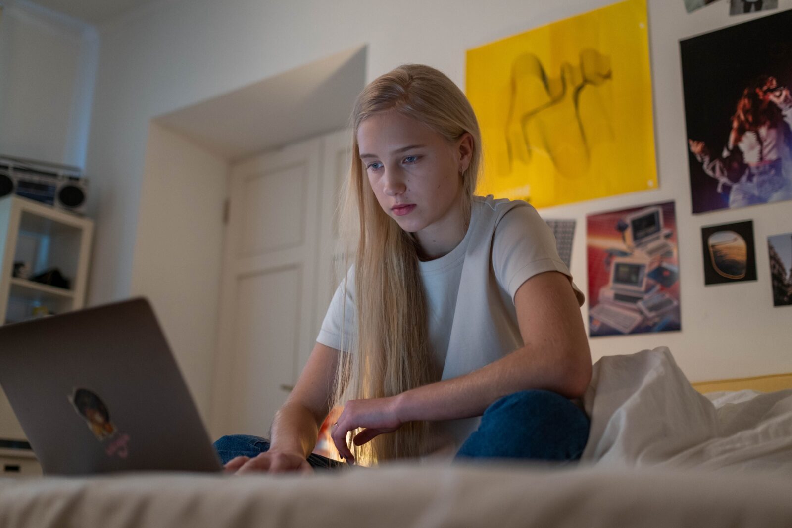 Kind met laptop